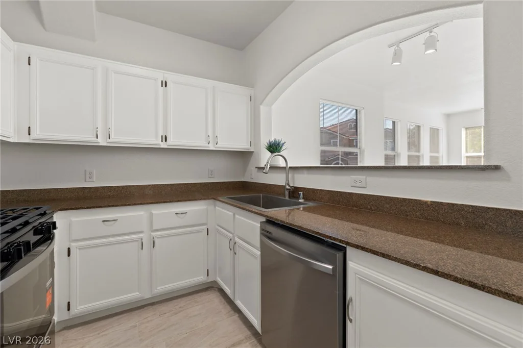 10001 Peace, Las Vegas, NV 89147