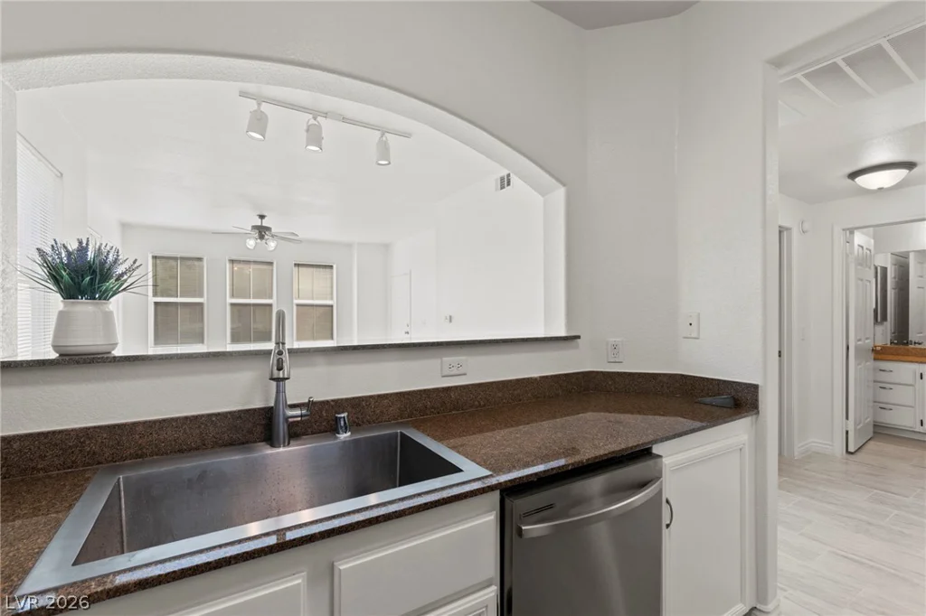 10001 Peace, Las Vegas, NV 89147