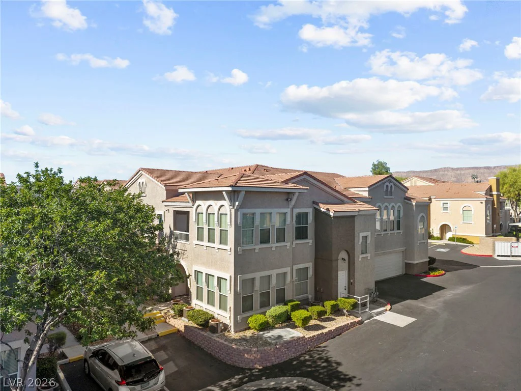 10001 Peace, Las Vegas, NV 89147