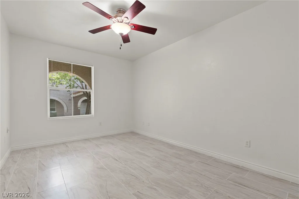 10001 Peace, Las Vegas, NV 89147