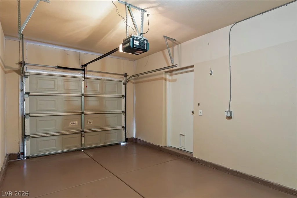 10001 Peace, Las Vegas, NV 89147