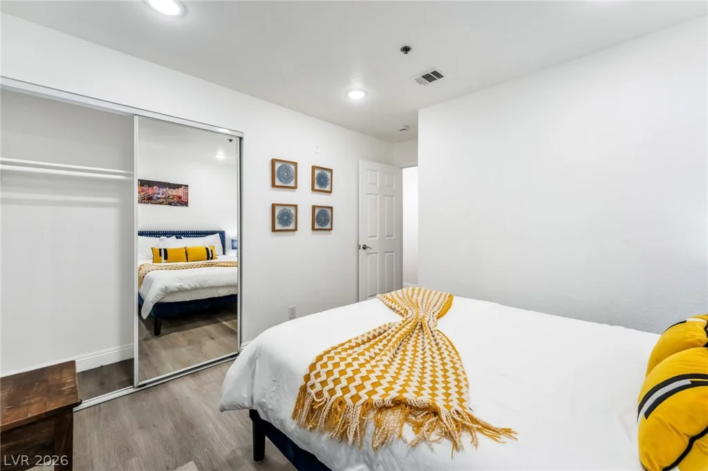 4200 Valley View, Las Vegas, NV 89103