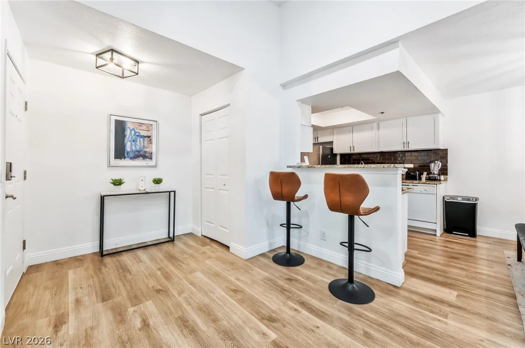 4200 Valley View, Las Vegas, NV 89103