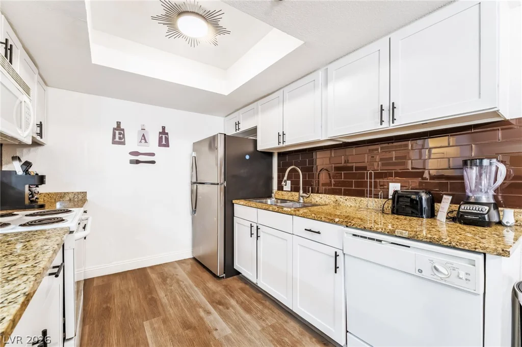 4200 Valley View, Las Vegas, NV 89103