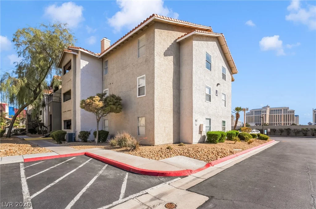 4200 Valley View, Las Vegas, NV 89103
