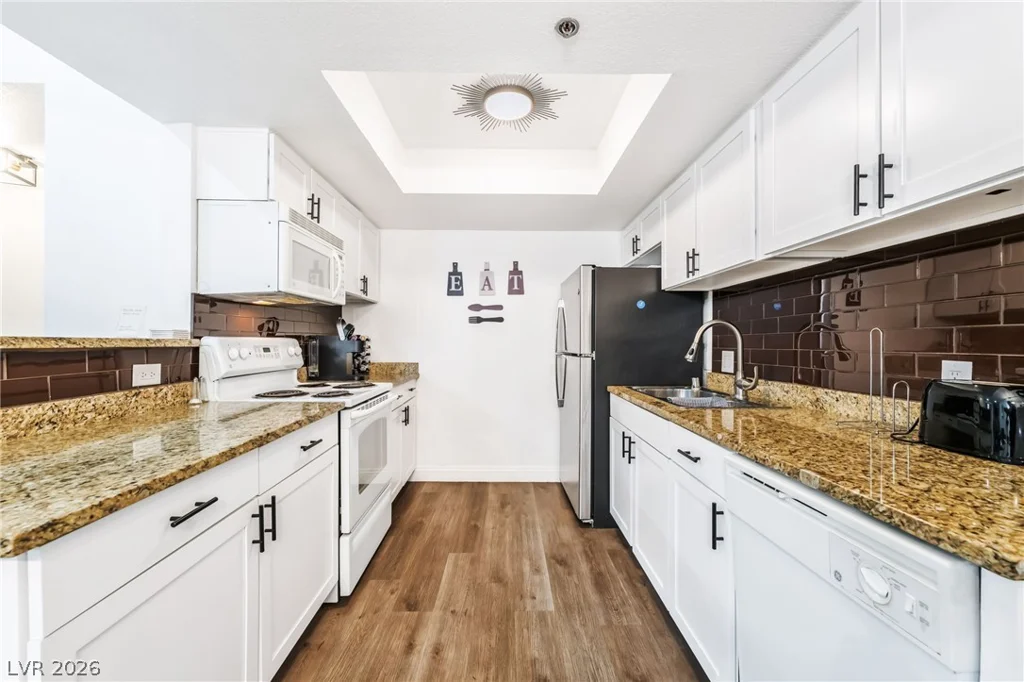 4200 Valley View, Las Vegas, NV 89103