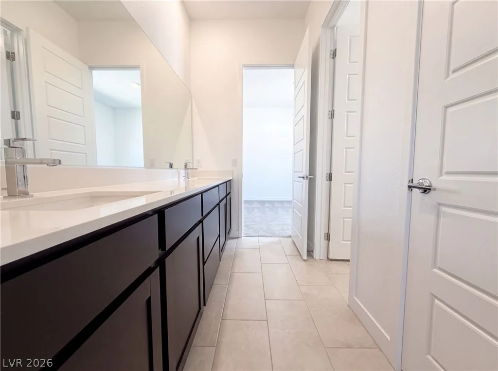 8219 Gusty Brook, Las Vegas, NV 89113
