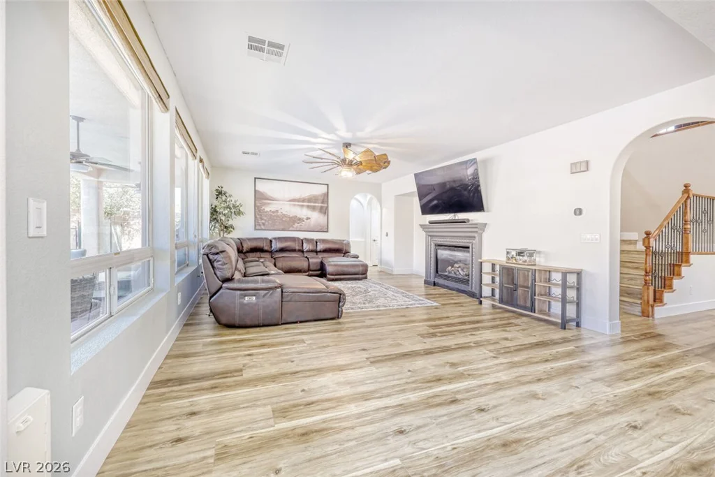 8592 Garden Valley, Las Vegas, NV 89178
