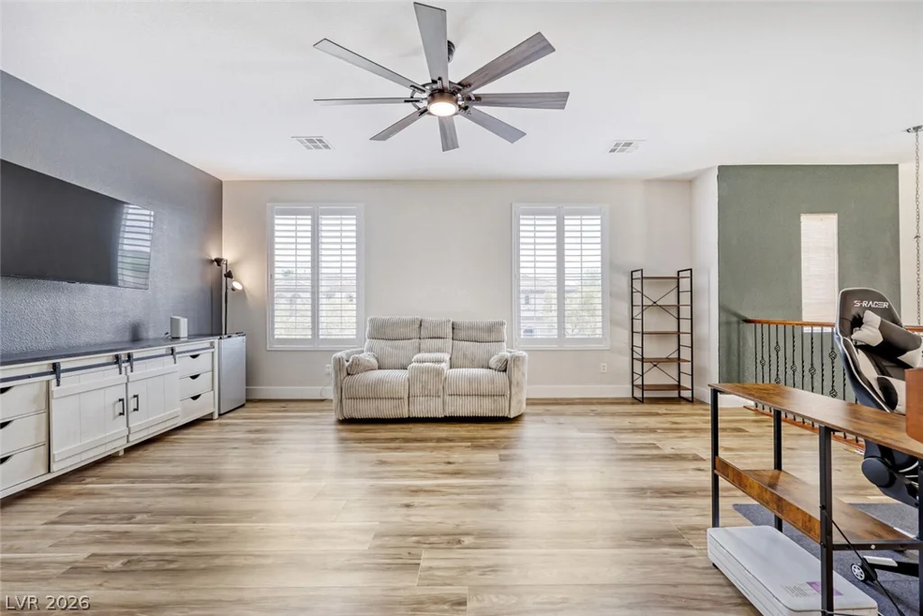 8592 Garden Valley, Las Vegas, NV 89178