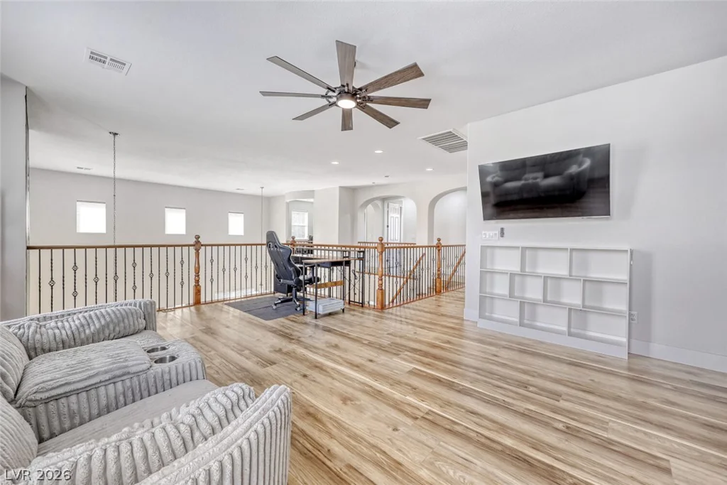 8592 Garden Valley, Las Vegas, NV 89178