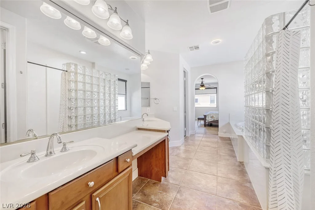 8592 Garden Valley, Las Vegas, NV 89178