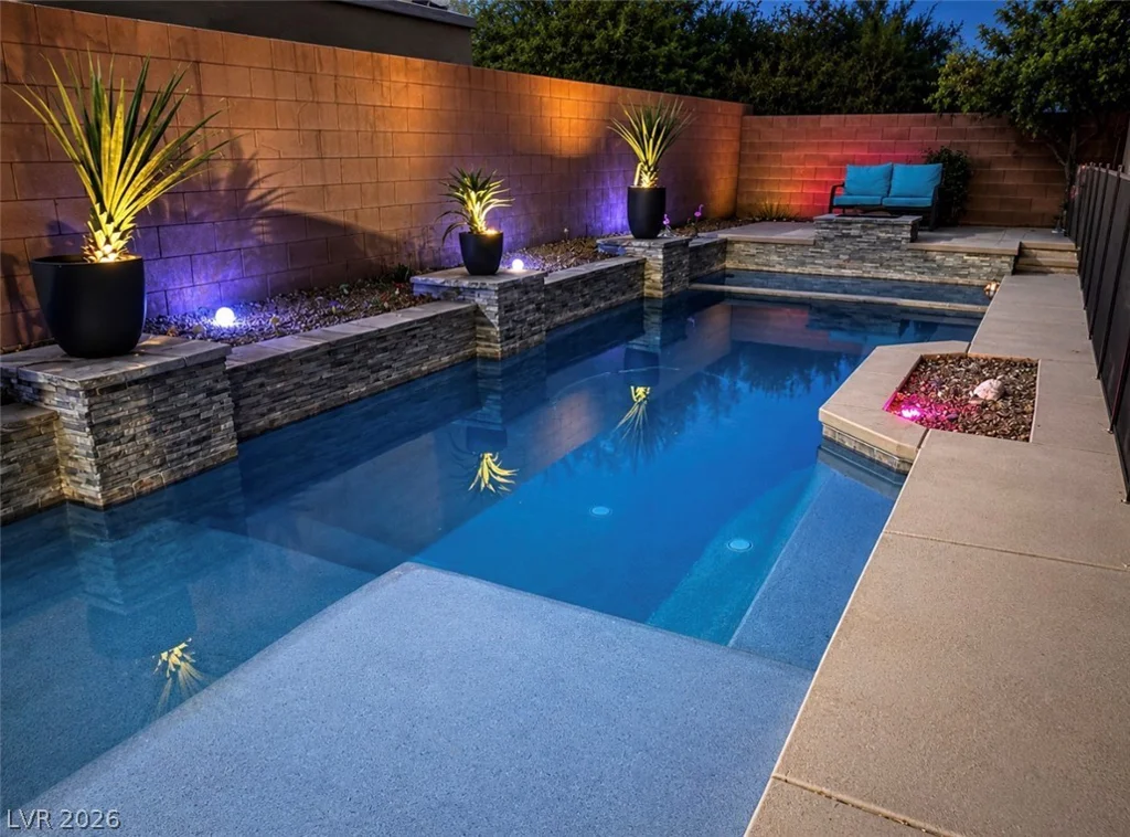 8592 Garden Valley, Las Vegas, NV 89178