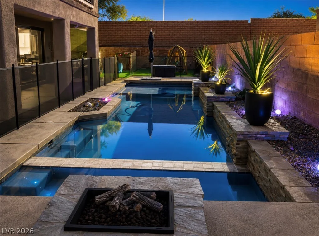 8592 Garden Valley, Las Vegas, NV 89178