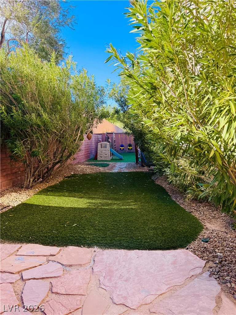 8592 Garden Valley, Las Vegas, NV 89178