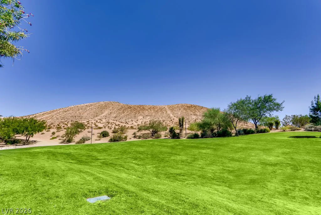 8592 Garden Valley, Las Vegas, NV 89178