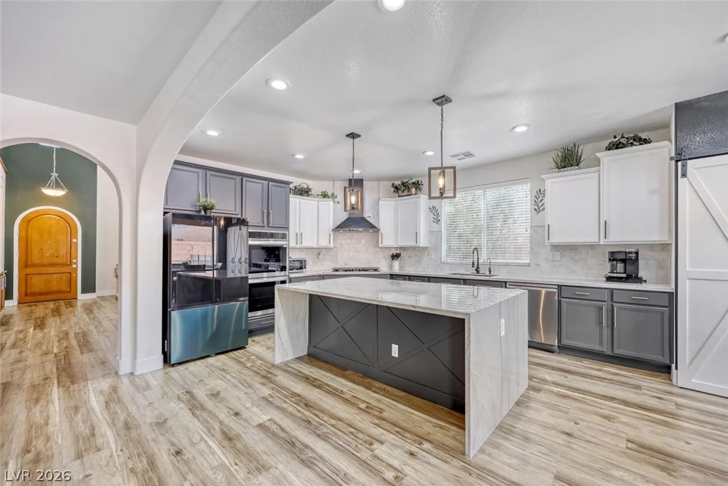 8592 Garden Valley, Las Vegas, NV 89178
