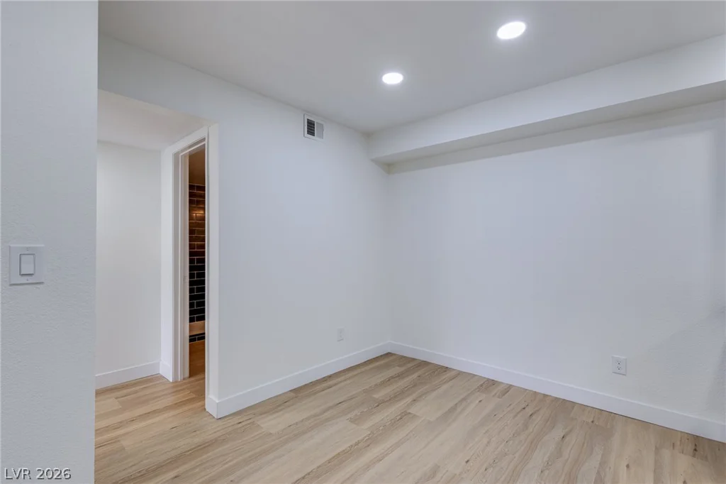 2451 Rainbow, Las Vegas, NV 89108