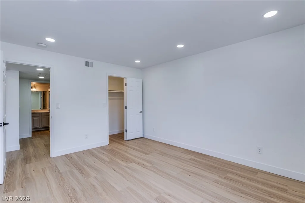 2451 Rainbow, Las Vegas, NV 89108