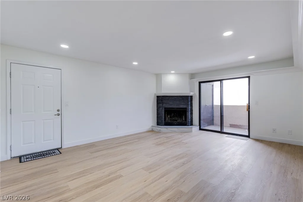 2451 Rainbow, Las Vegas, NV 89108