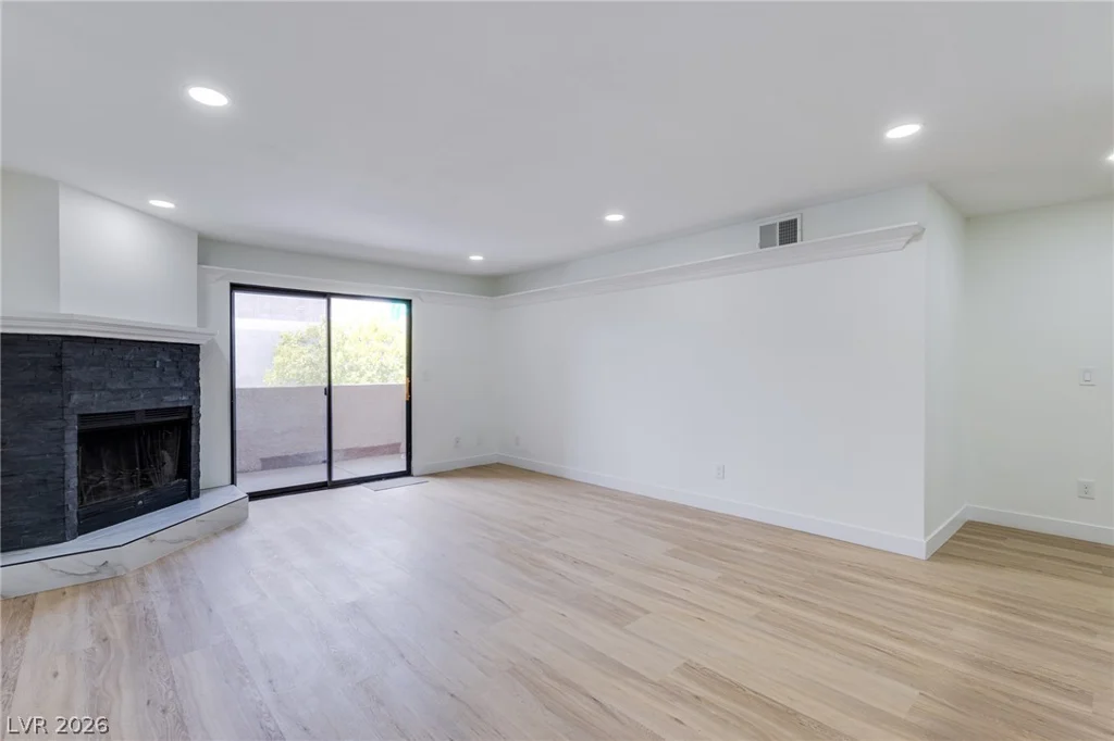 2451 Rainbow, Las Vegas, NV 89108