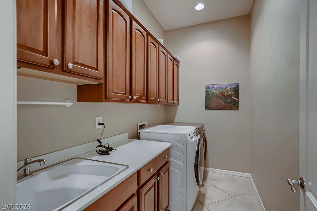 2284 Savannah River, Henderson, NV 89044