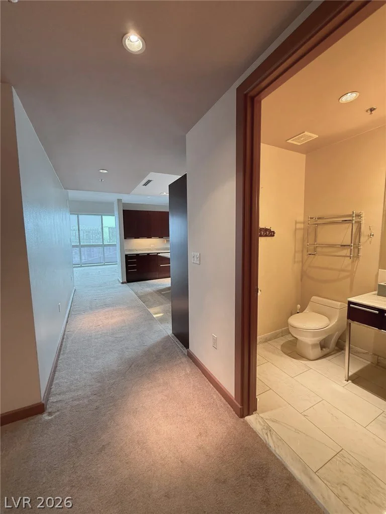 4471 Dean Martin, Las Vegas, NV 89103