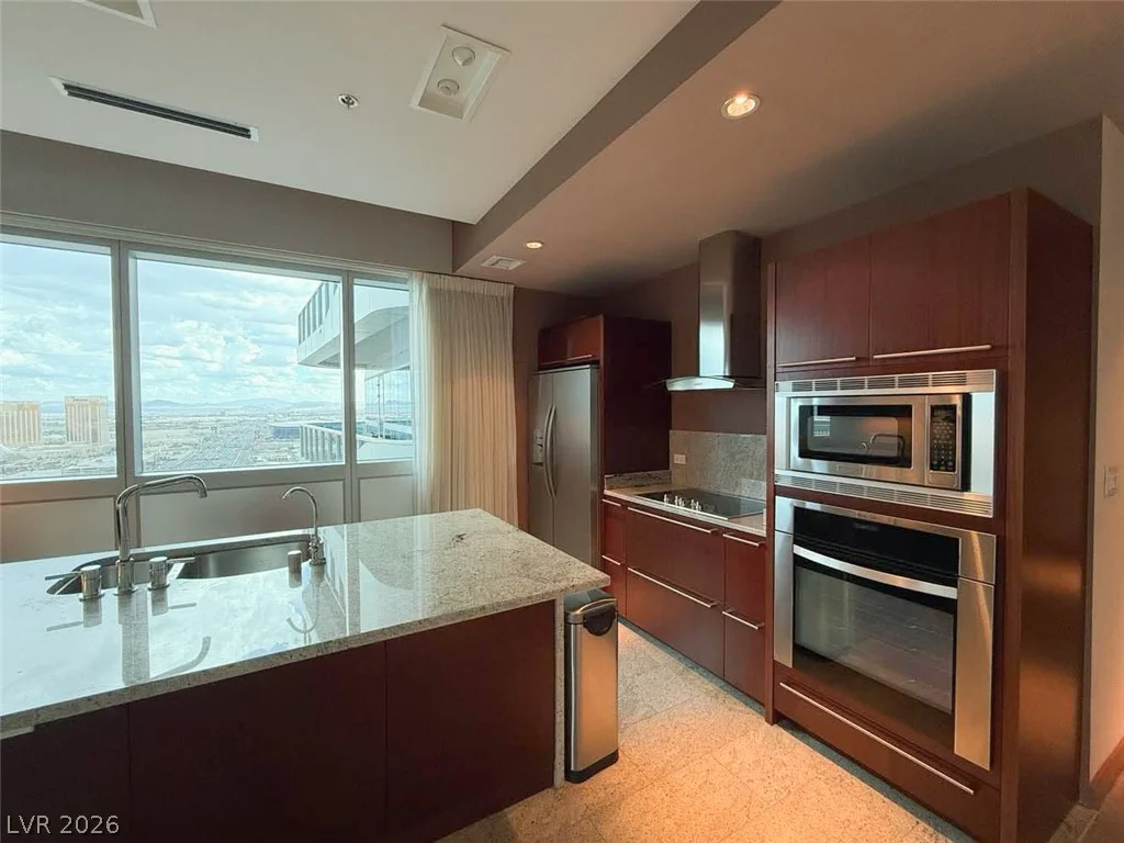 4471 Dean Martin, Las Vegas, NV 89103