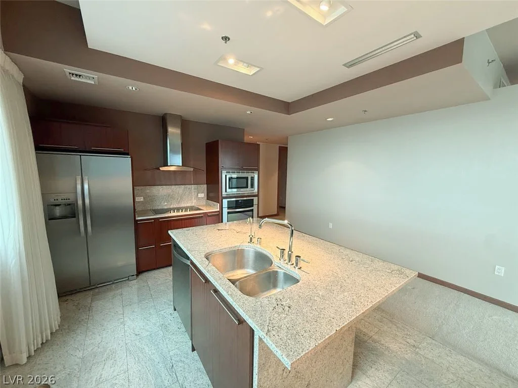 4471 Dean Martin, Las Vegas, NV 89103