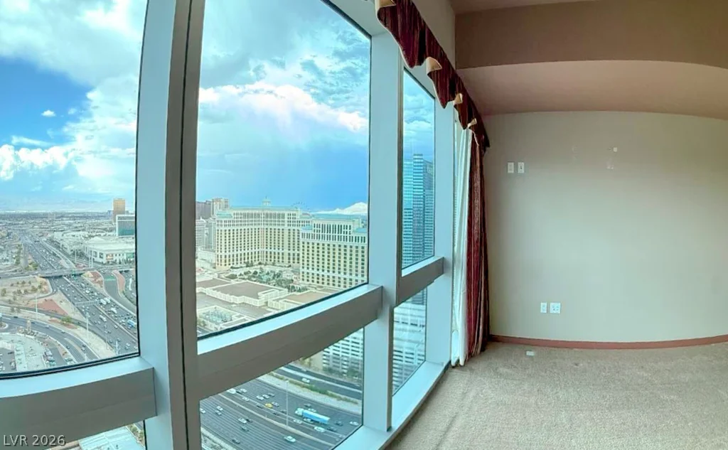 4471 Dean Martin, Las Vegas, NV 89103