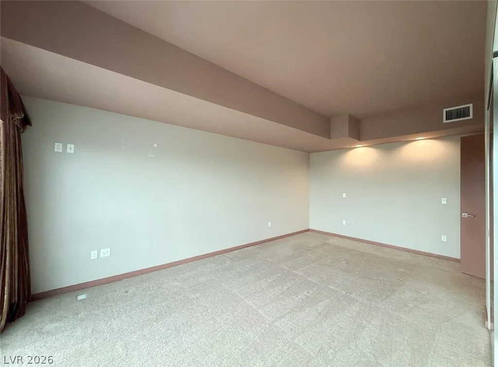 4471 Dean Martin, Las Vegas, NV 89103