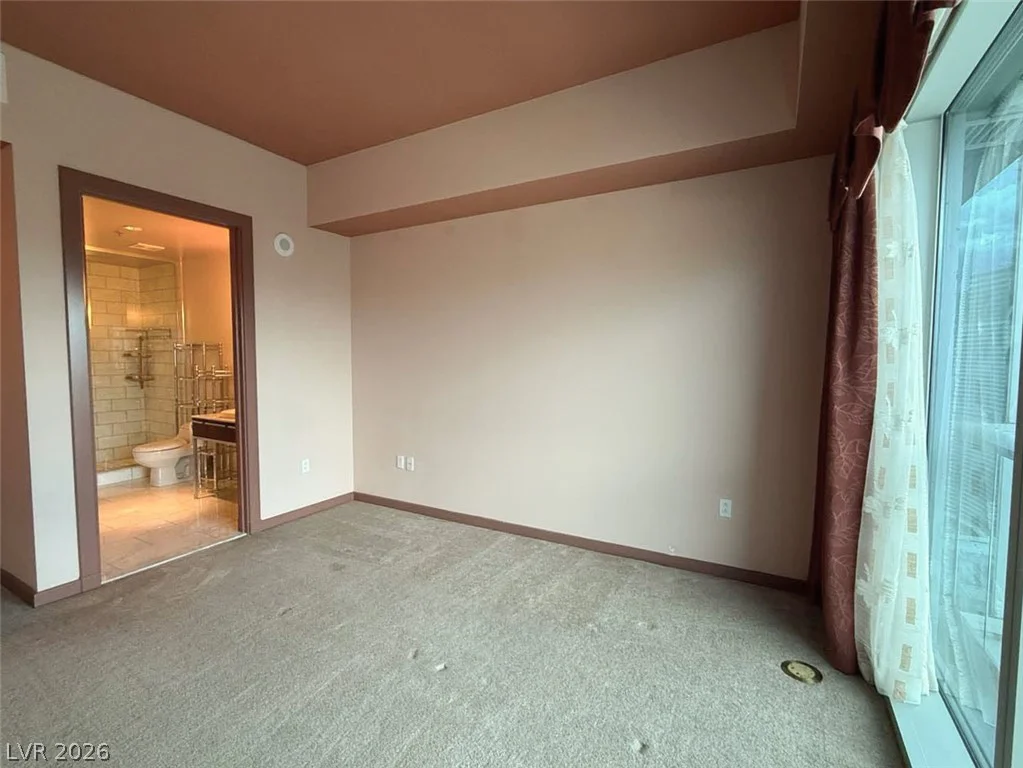 4471 Dean Martin, Las Vegas, NV 89103