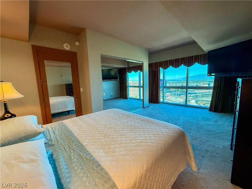 4471 Dean Martin, Las Vegas, NV 89103