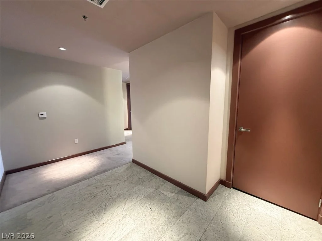 4471 Dean Martin, Las Vegas, NV 89103