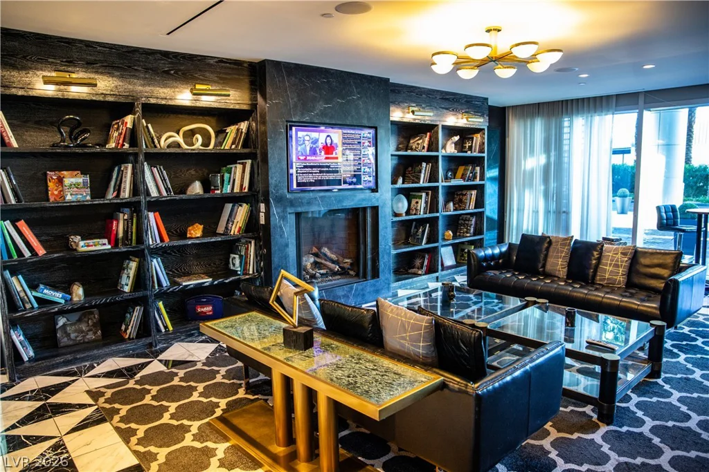 4471 Dean Martin, Las Vegas, NV 89103