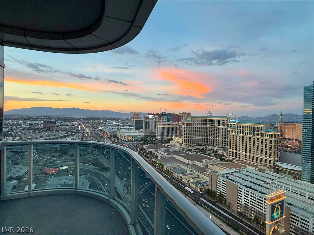 4471 Dean Martin, Las Vegas, NV 89103