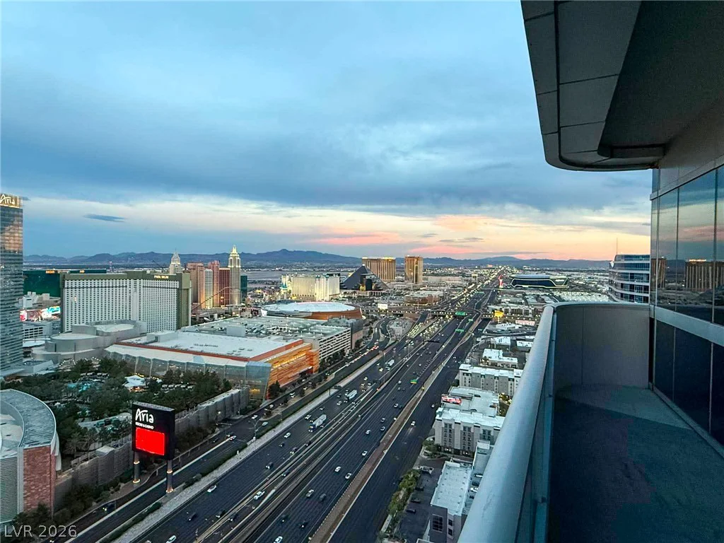 4471 Dean Martin, Las Vegas, NV 89103