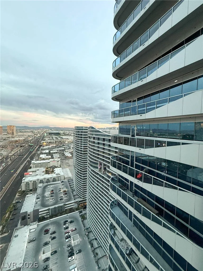 4471 Dean Martin, Las Vegas, NV 89103