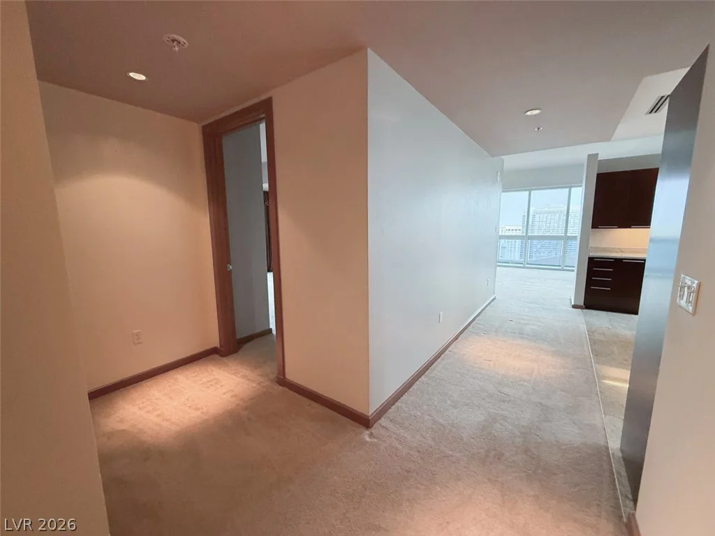 4471 Dean Martin, Las Vegas, NV 89103