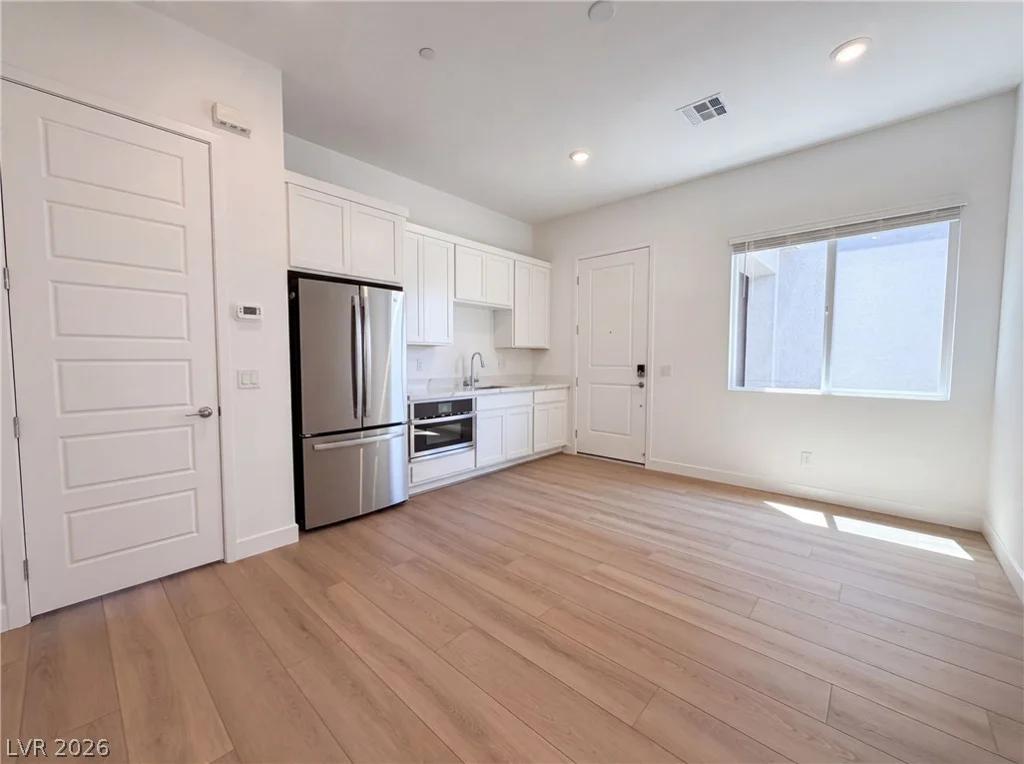 8220 Gusty Brook, Las Vegas, NV 89113