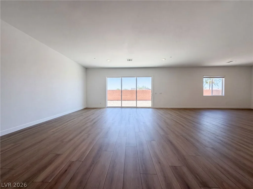 8220 Gusty Brook, Las Vegas, NV 89113