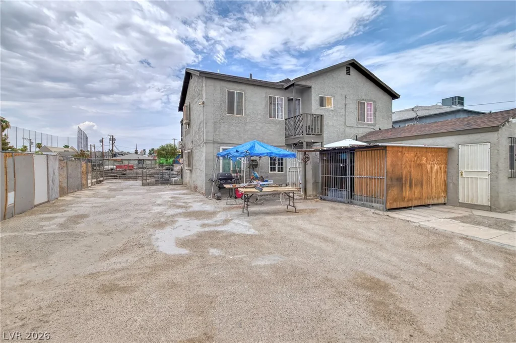 1715 Santa Paula, Las Vegas, NV 89104