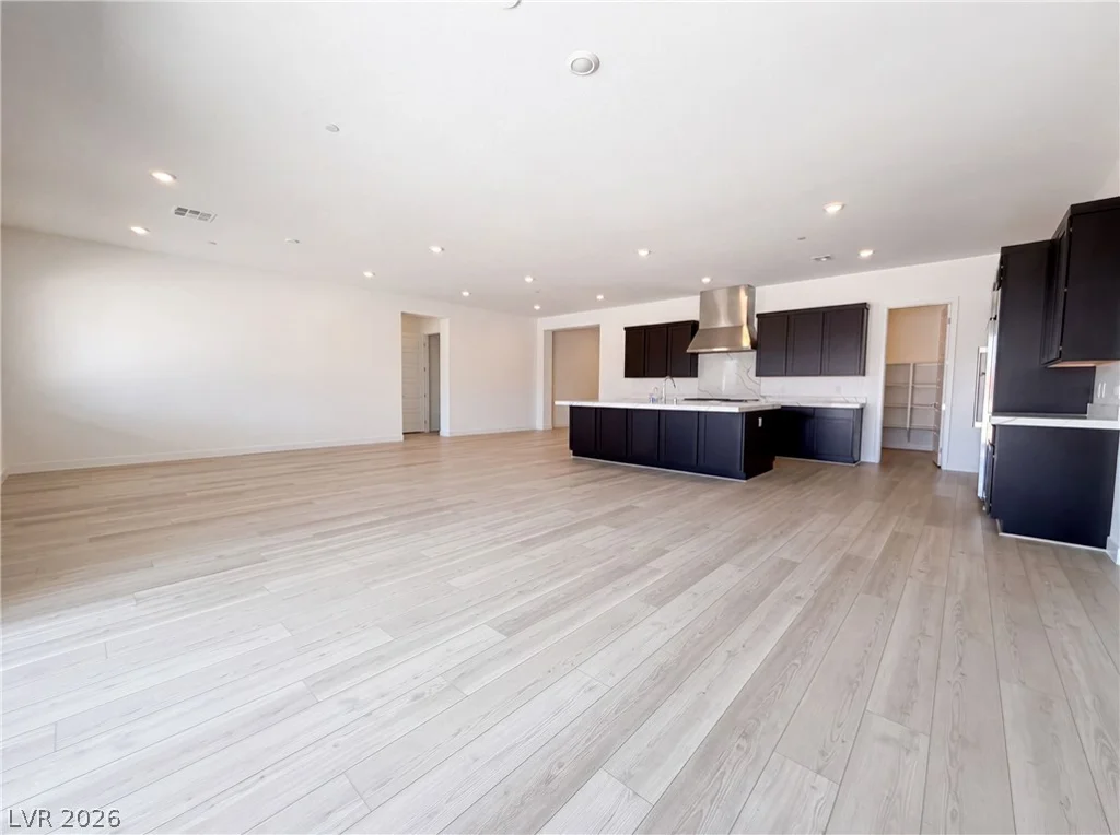 8289 Warbonnet, Las Vegas, NV 89113