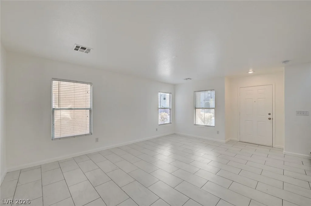 5672 Park City, Las Vegas, NV 89122