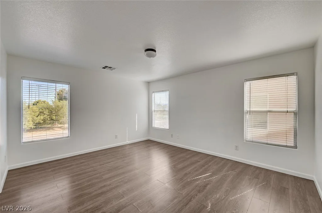 5672 Park City, Las Vegas, NV 89122