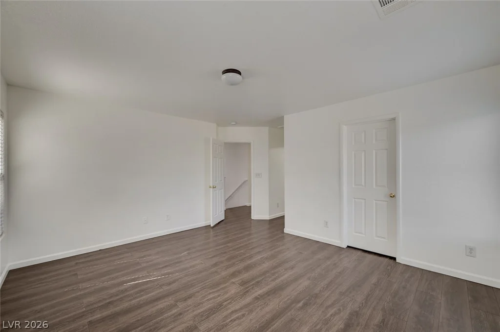 5672 Park City, Las Vegas, NV 89122