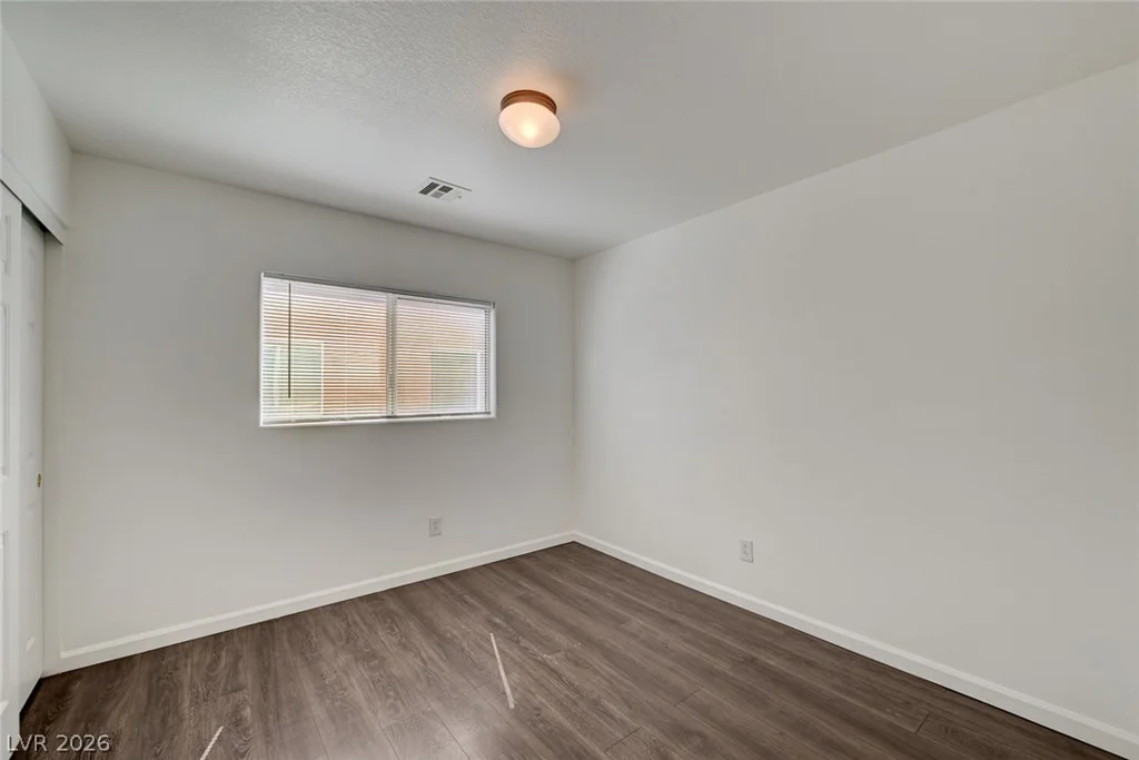 5672 Park City, Las Vegas, NV 89122