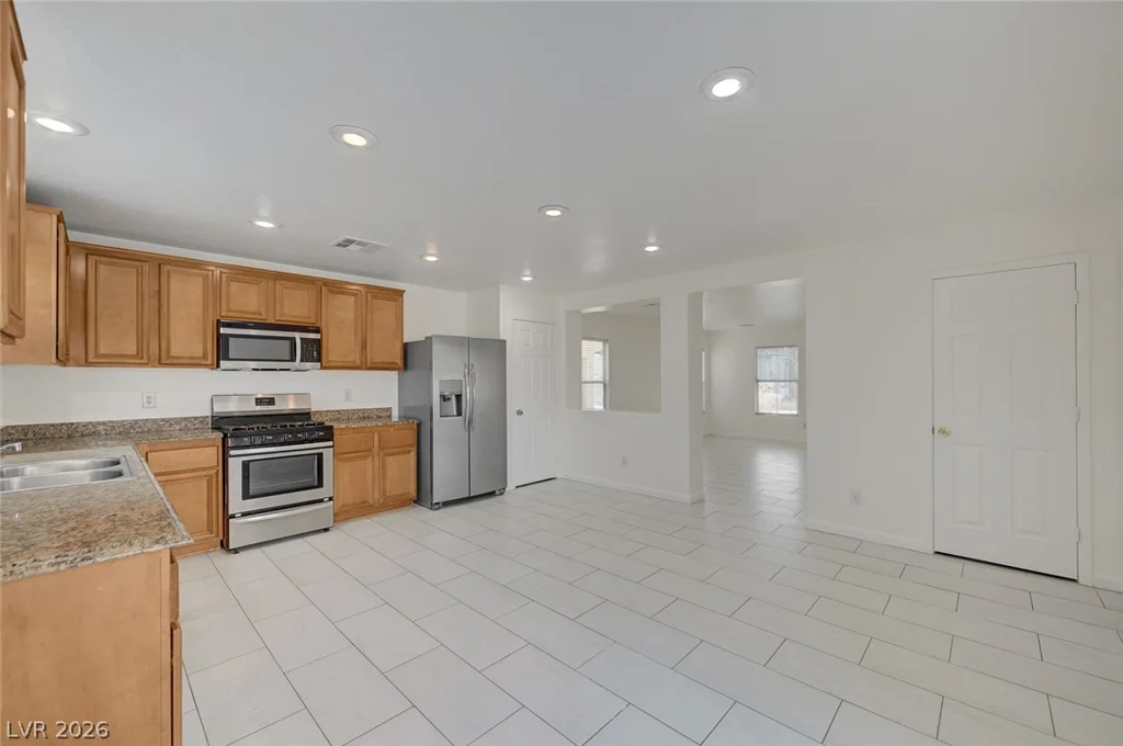 5672 Park City, Las Vegas, NV 89122