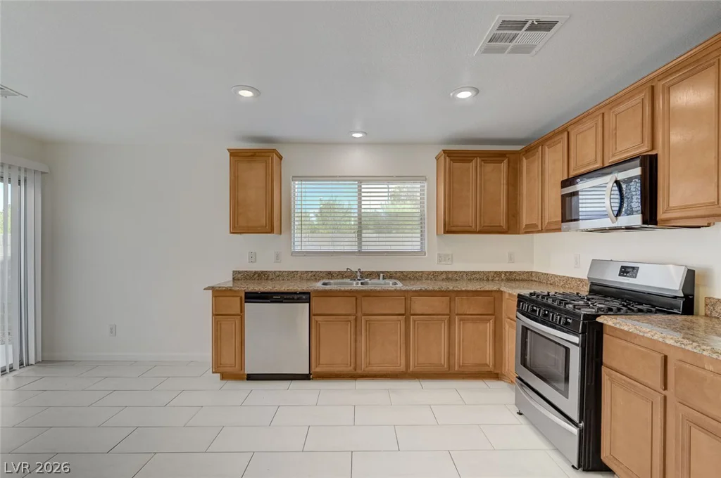 5672 Park City, Las Vegas, NV 89122