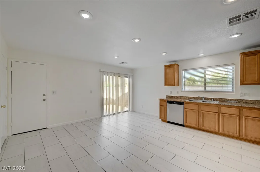 5672 Park City, Las Vegas, NV 89122