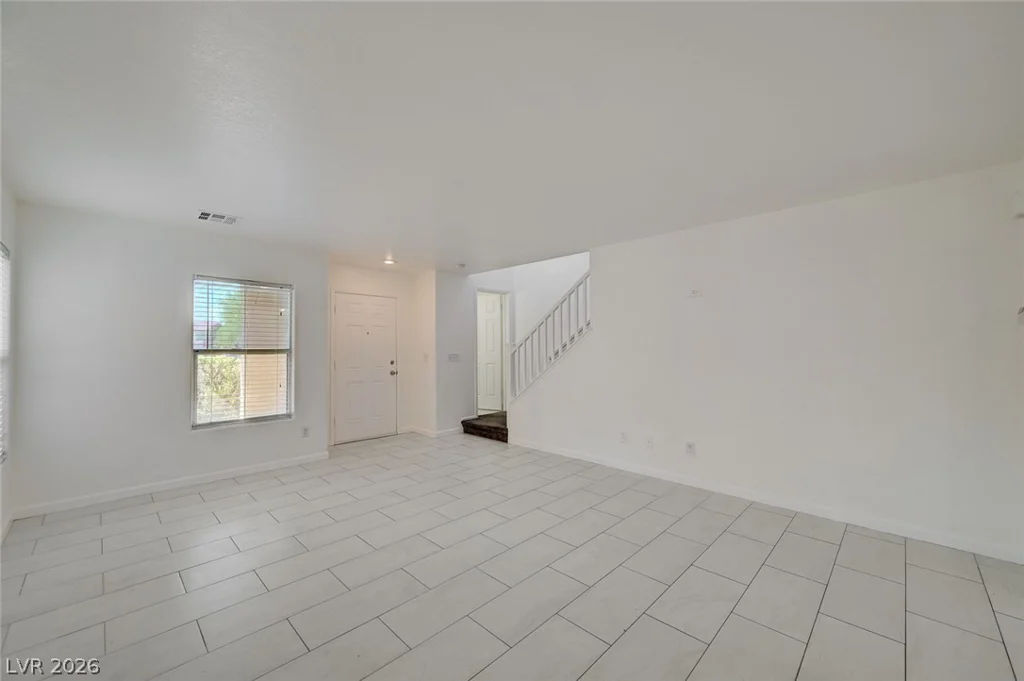 5672 Park City, Las Vegas, NV 89122